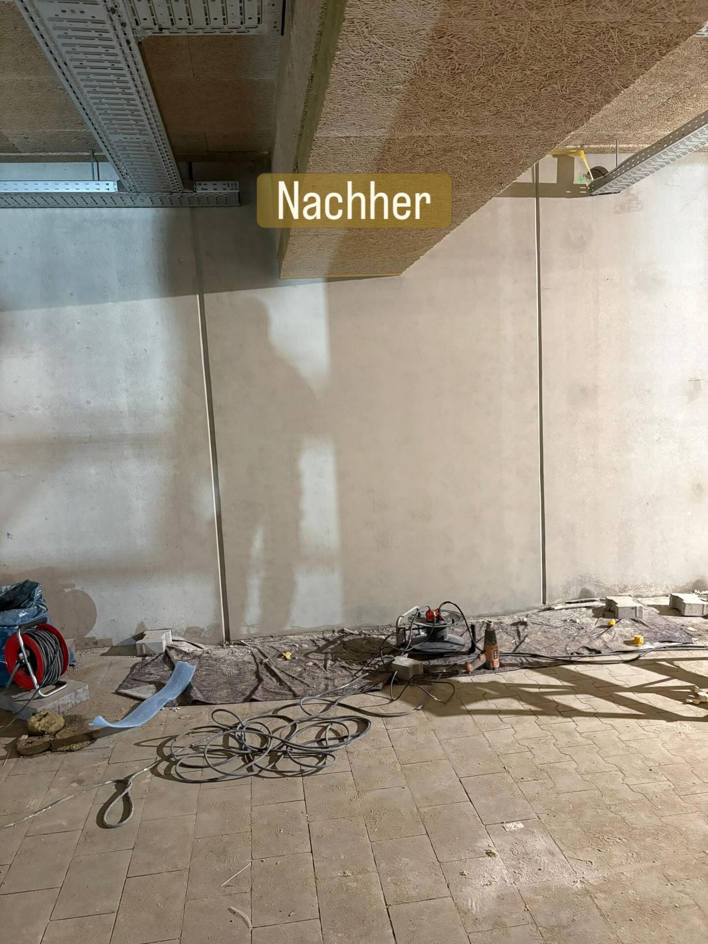 Baustelle Wuppertal 🚧 Sichtbetonoptik auf Mauerwerk. Auch das imitieren von Sichtbeton zählt zu unseren Leistungen.